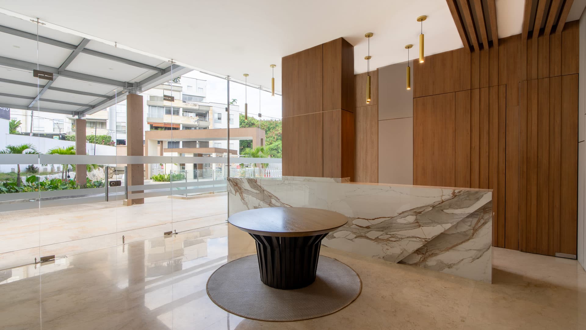 lobby_saintPatrick_piso_Marmol_tipo_Boticcino_counter_Gramarston®-Calacatta_Macchia_Vecchia18 (1)